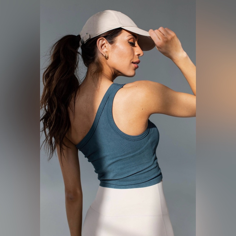 Josie One-Shoulder Ribbed Top - Picture 3 of 12